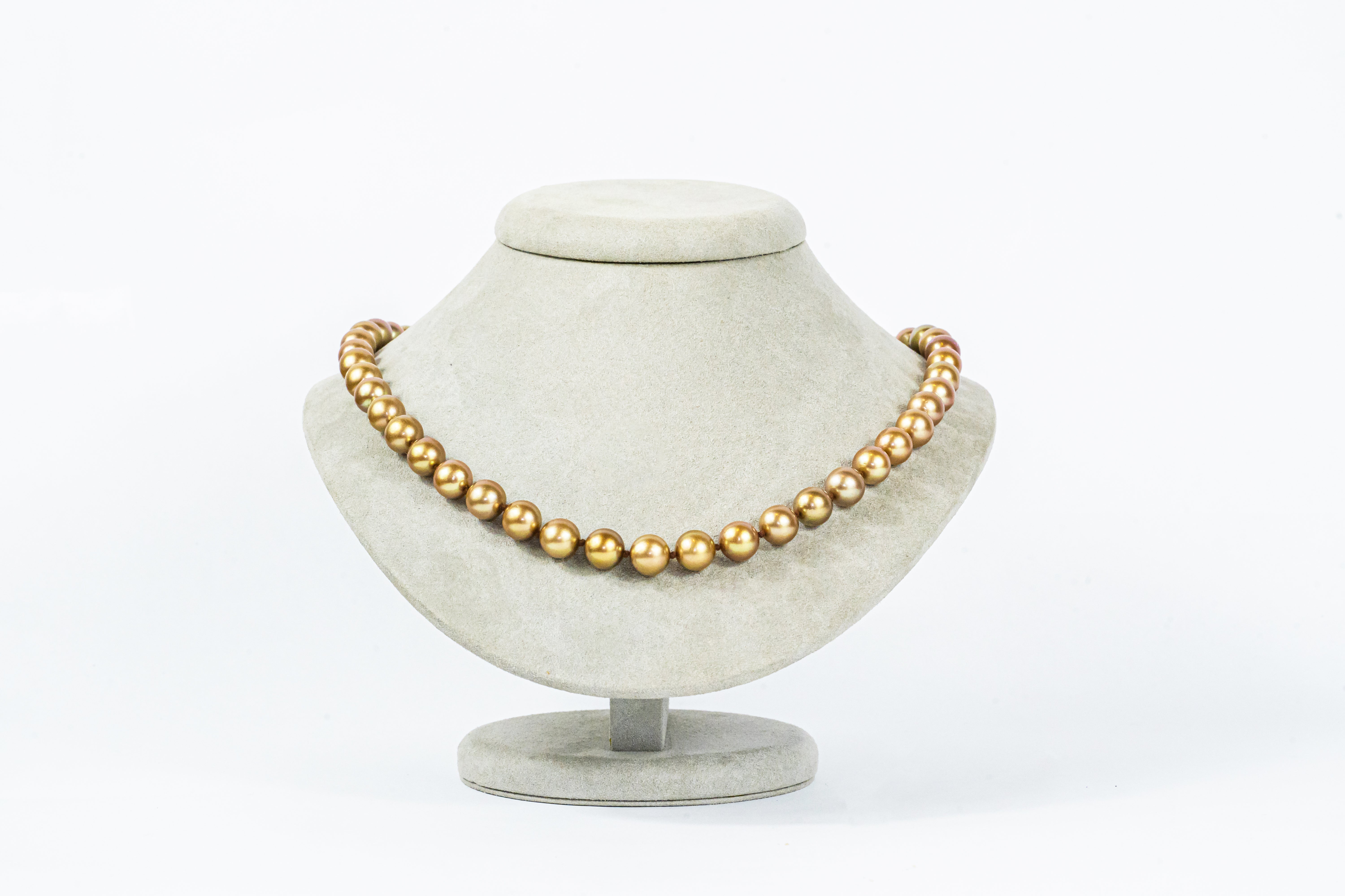 Ocean's Gold Pearl Necklace